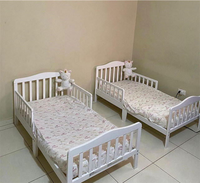 muebles - Camas para niños 1-7 años medidas 29 x54 pulgadas Nuevas incluye colchón 