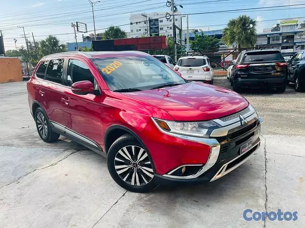 jeepetas y camionetas - Mitsubishi Outlander SEL 2020 5