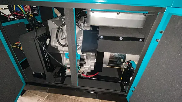 construccion e industrial - Planta eléctrica 16KW 2 pistones diésel semi silen 6