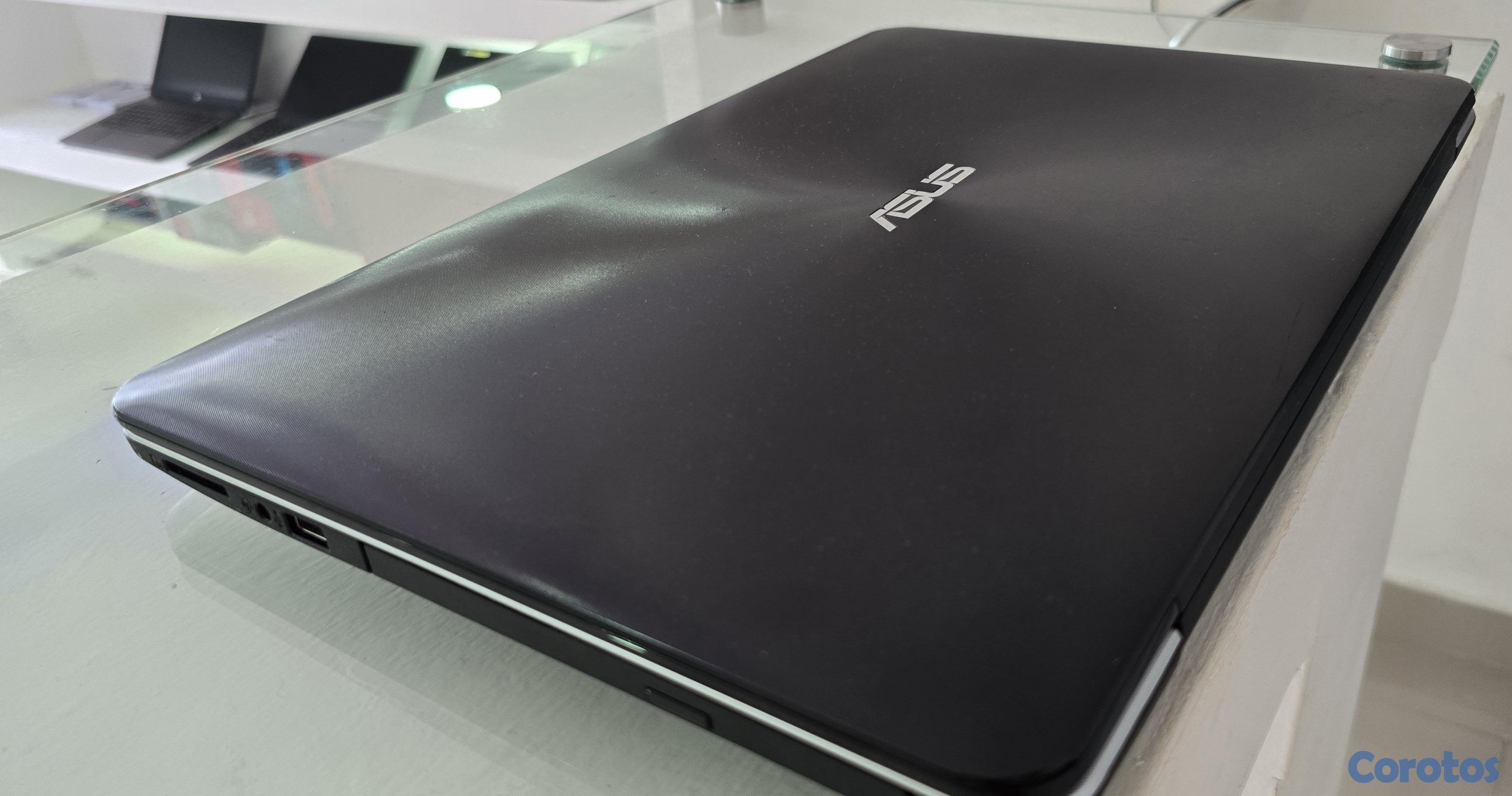 computadoras y laptops - laptop Asus 17 Pulg a10 Quad Core Ram 12gb Disco Solido Video 6gb 2