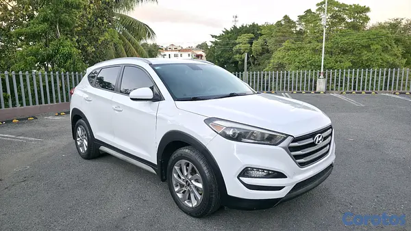jeepetas y camionetas - Hyundai Tucson 2017 SE  2