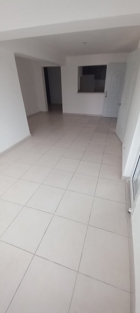 apartamentos - Vendo independencia Miramar segundo nivel dos habitaciones dos baños un parqueo  2
