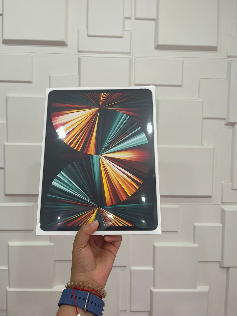 celulares y tabletas - iPad Pro 5th Generacion Chip M1 256gb 12.9" SELLADA 