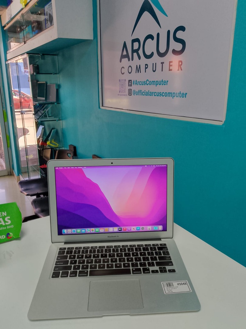 computadoras y laptops - Laptop,Apple MacBook Air A1466 / 5th Gen, Intel Core i5 / 4GB DDR3 / 120GB SSD

