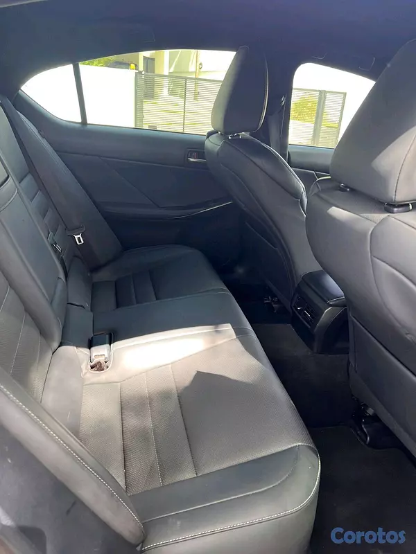 carros - Lexus IS 350 F Sport 2021 7