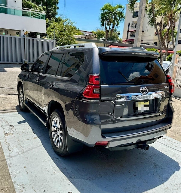 jeepetas y camionetas - Toyota Prado VXL 2021  4