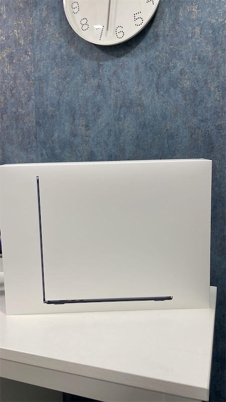 computadoras y laptops - MacBook Air m2 15 pulgadas / 8 de ram
nueva sellada