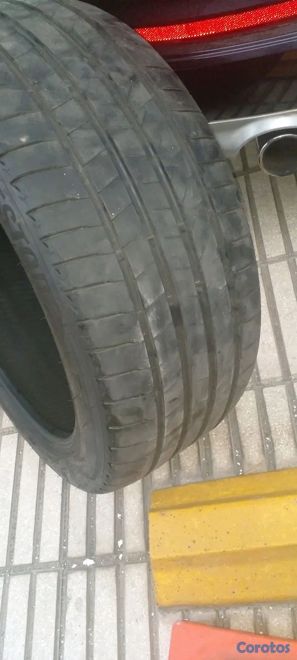 repuestos - Vendo 2 Gomas 265 45 21  5