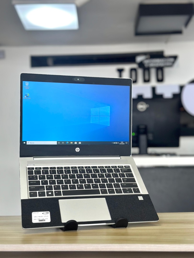 computadoras y laptops - Hp i3 10ma generacion 430 G7 0