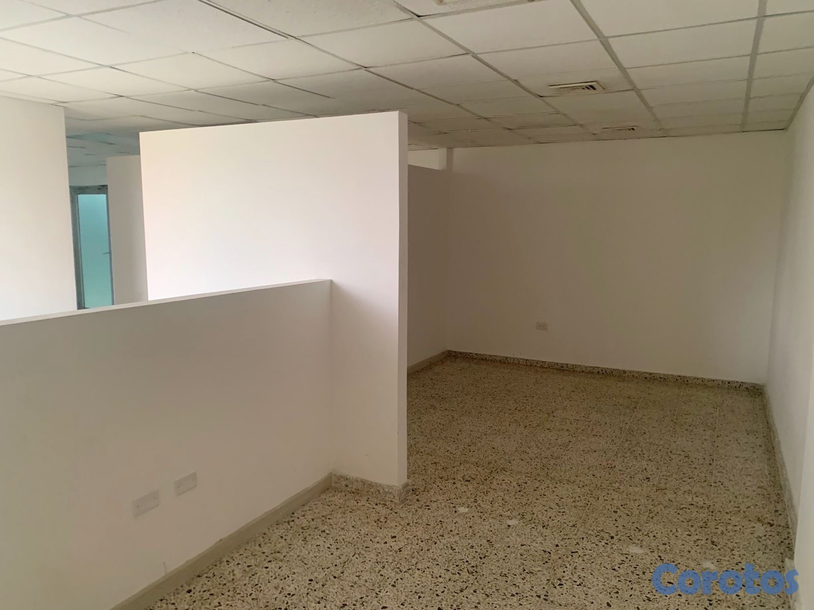 oficinas y locales comerciales - Alquiler local comercial en la Esperilla  6