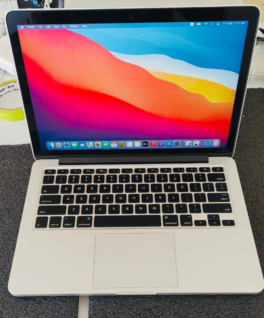 computadoras y laptops - MacBook Pro A1425 Core i5 2.5 Ghz Retina Display
2012 de oportunidad