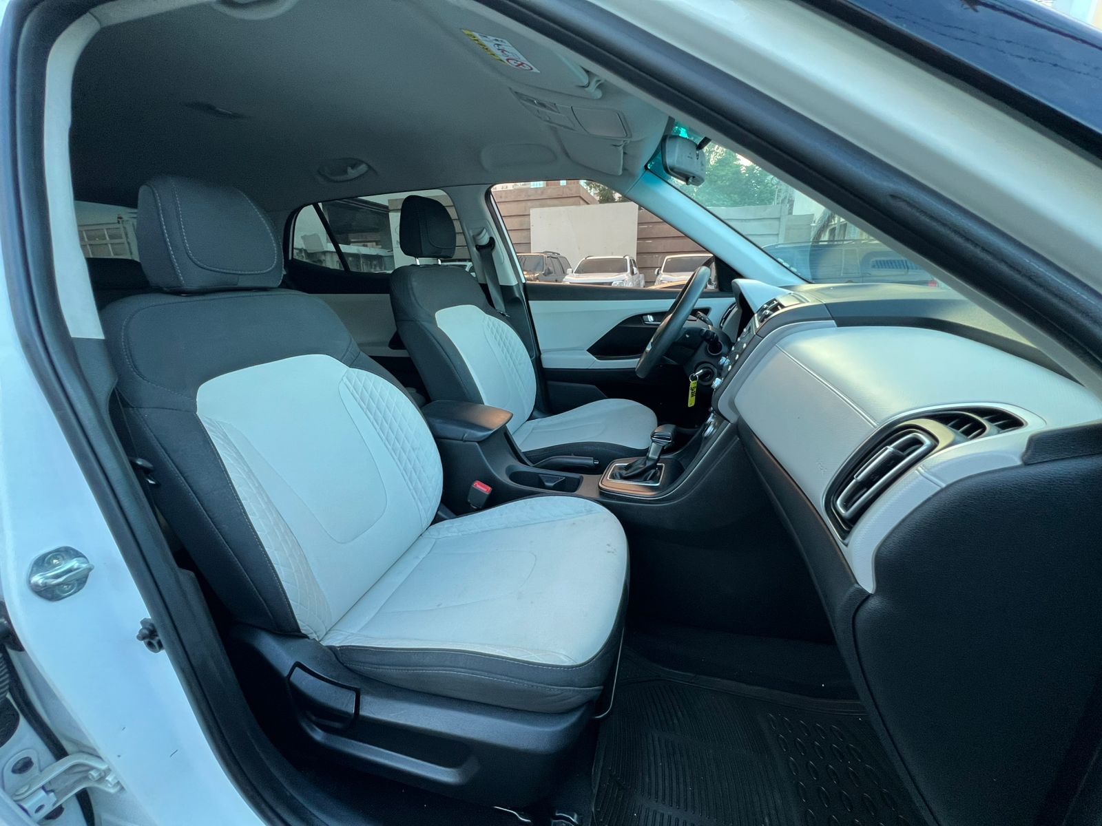 jeepetas y camionetas - HYUNDAI CANTUS 2022  8