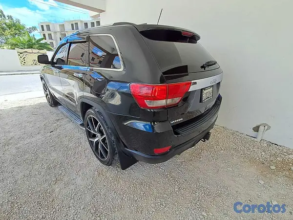 jeepetas y camionetas - grand cherokee laredo 2011 2