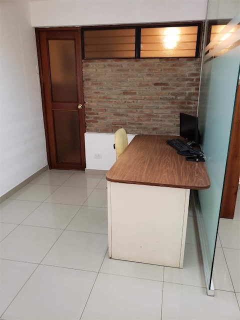 oficinas y locales comerciales - De oportunidad primer nivel Evaristo morales 7