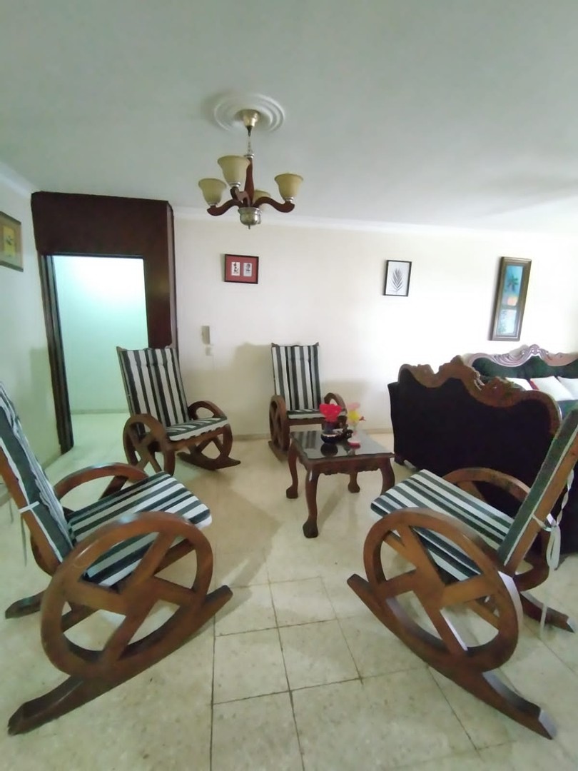 apartamentos - Se vende apartamento clásico en Av. Independencia  3
