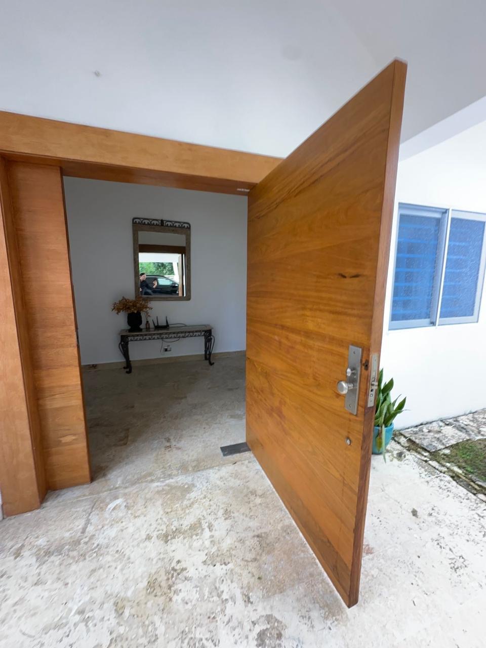 casas vacacionales y villas - Vendo inmensa y atractiva casa 🏠 en Punta Cana    9