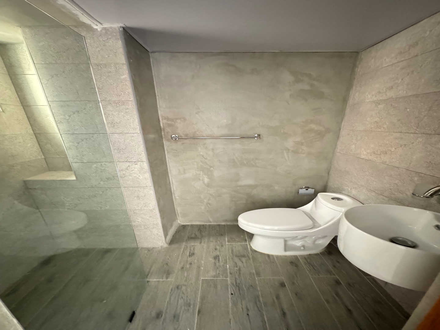 apartamentos - Apartamento Nuevo en Evaristo Morales 3