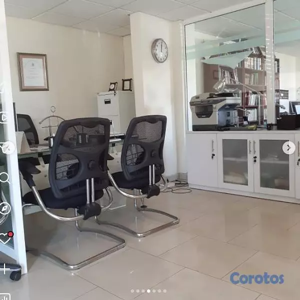 oficinas y locales comerciales - Vendo propiedad Comercial en la Av. Rómulo Betancourt 3