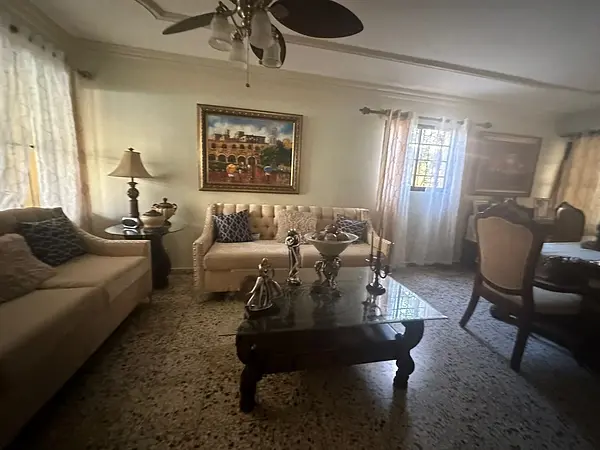 casas - Casa en Av. Independencia  7