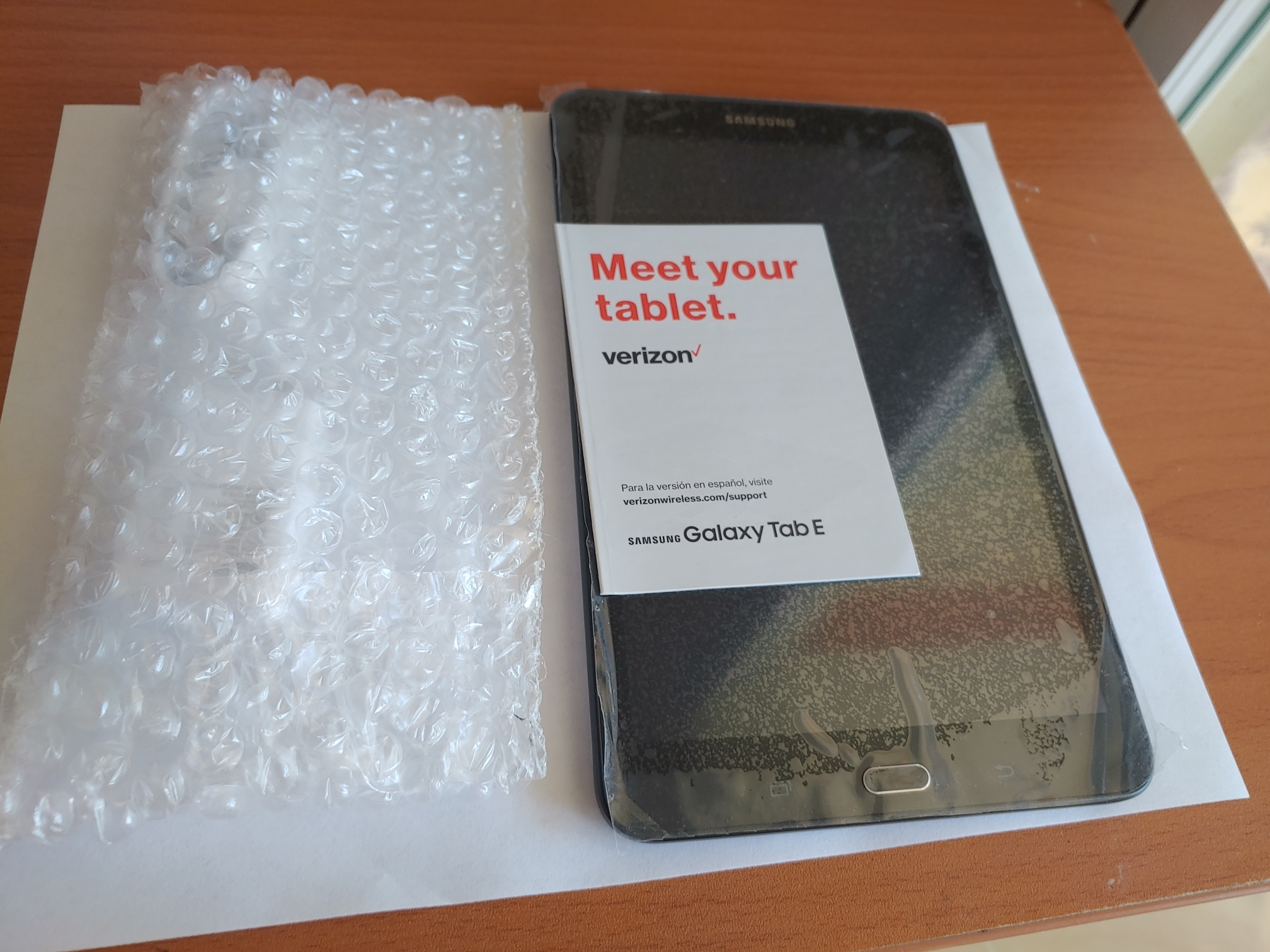 Tablet Samsung Tab E 8 16GB Chip Desbloqueado