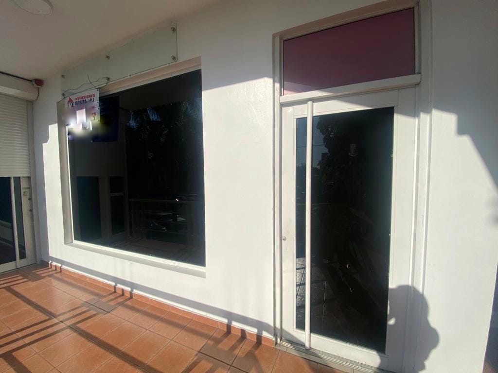 oficinas y locales comerciales - Local comercial charles de gaulle 1