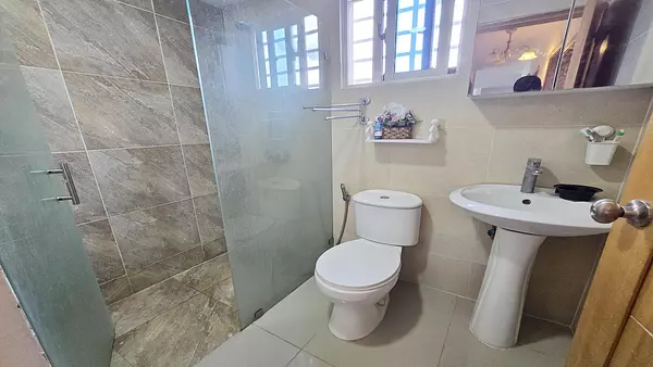 apartamentos - Apartamento en la Jacobo Majluta bien Amplio, Colinas del Arroyo II 6