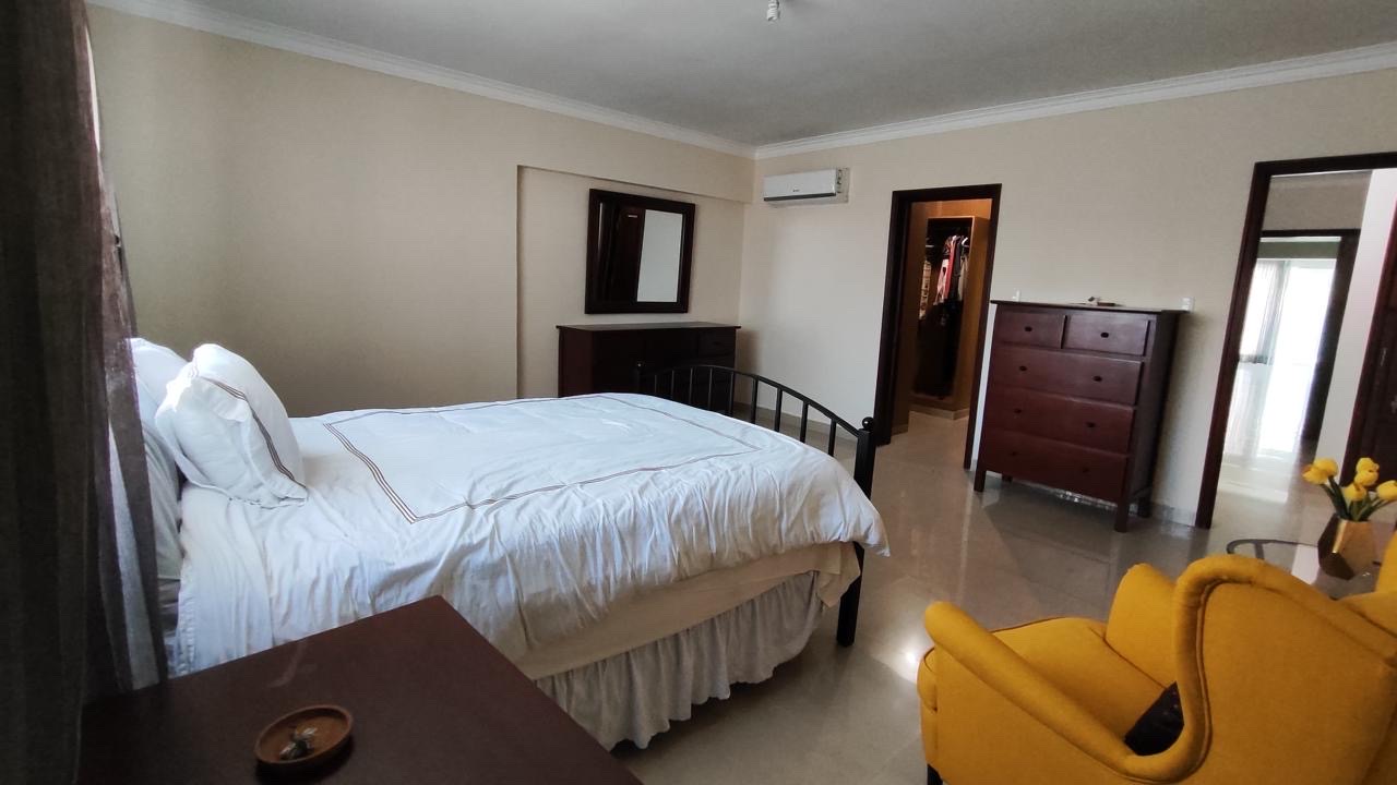 apartamentos - hermoso apartamento en zona céntrica Evaristo Morales  3
