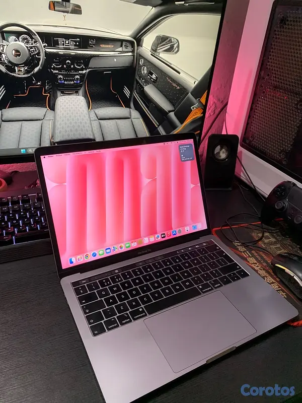 computadoras y laptops - MacBook Pro 2018 16RAM 256SSD TouchBar+TouchID 4