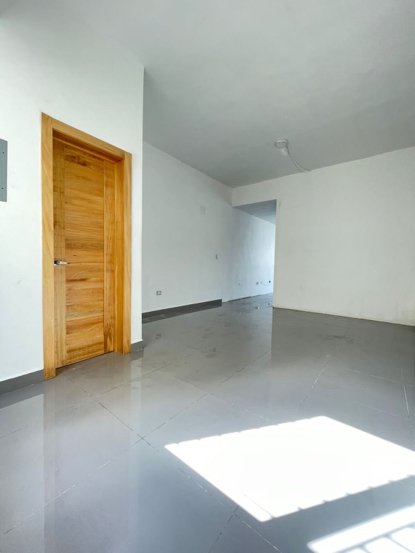 oficinas y locales comerciales - 🔵Alquilo local 60 mts 2do piso en los prados 