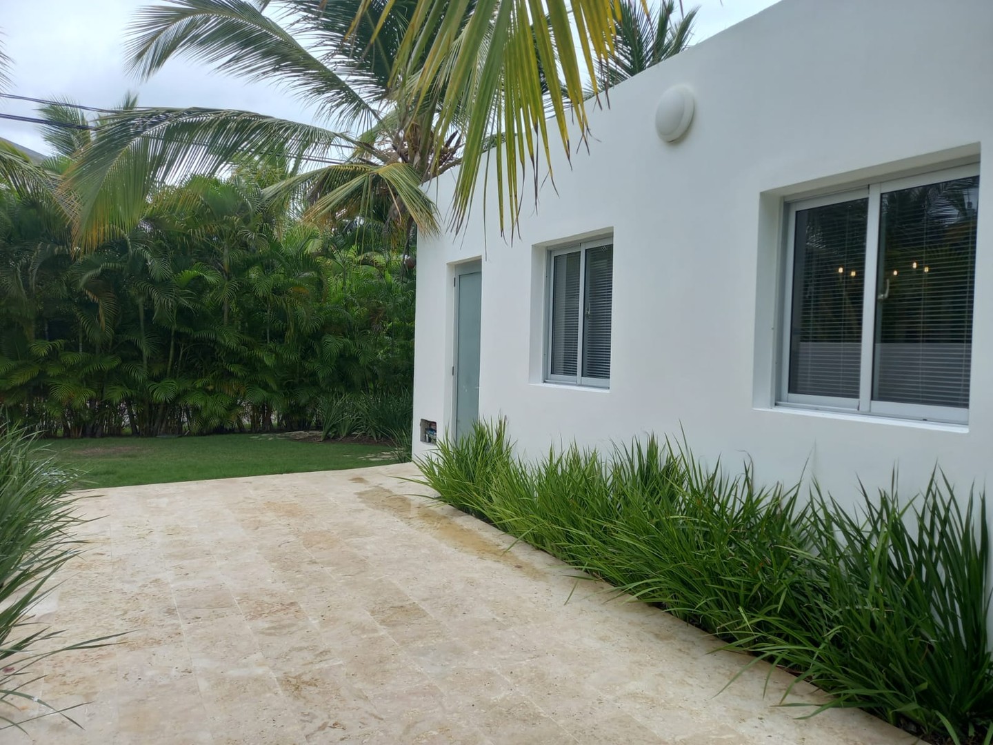 casas vacacionales y villas - Punta Cana Villaje-se Vende Villa Con 3 Suites En 695,000 

Punta cana villaje
 2