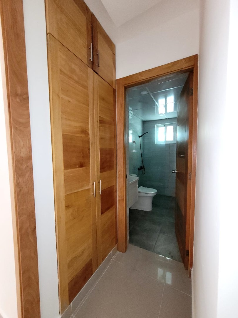 apartamentos - Apartamento terminado, grande y bonito, con patio (H.C) 2