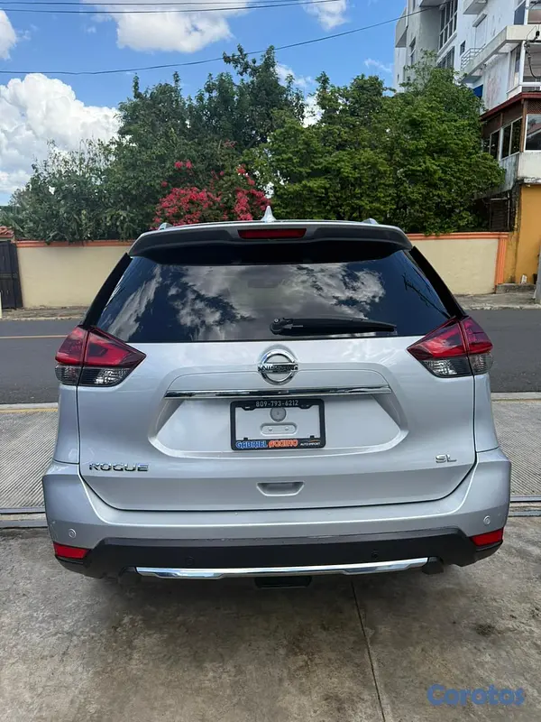 jeepetas y camionetas - Nissan Rogue SL 2020 5