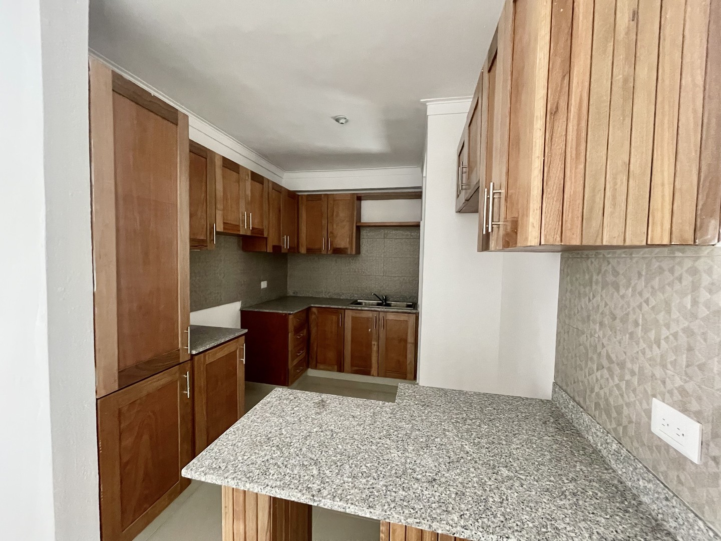 apartamentos - Apartamento en Arroyo Hondo en venta, proximo avenida republica colombia 3
