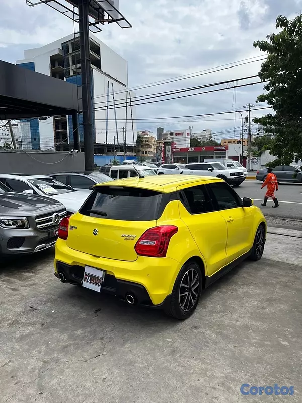 carros - Suzuki Swift Sport 2022
 7