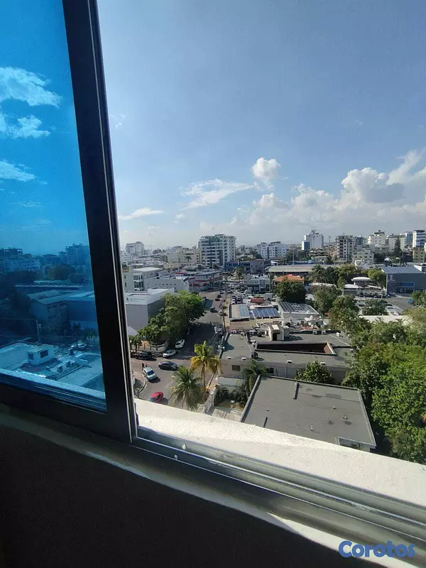 apartamentos - ¡Enriquillo Apartamento con Balcón en piso Alto! 2