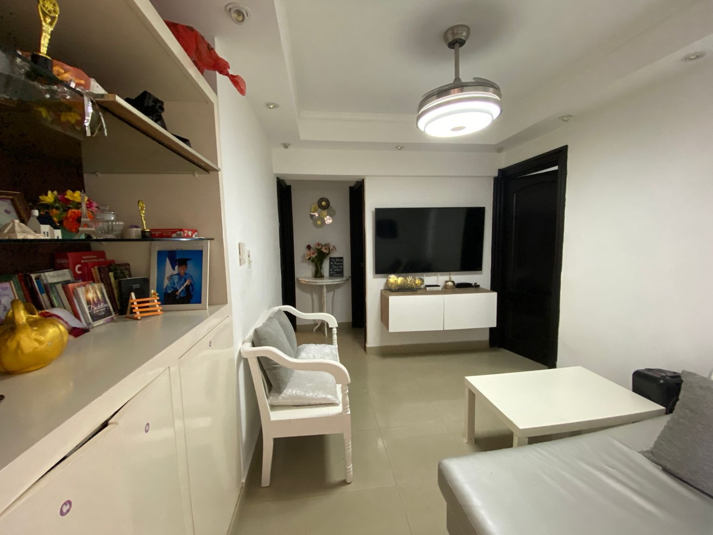 apartamentos - Vendo apartamento en Bella Vista
Amplio apartamento con excelente ubicación.
 4