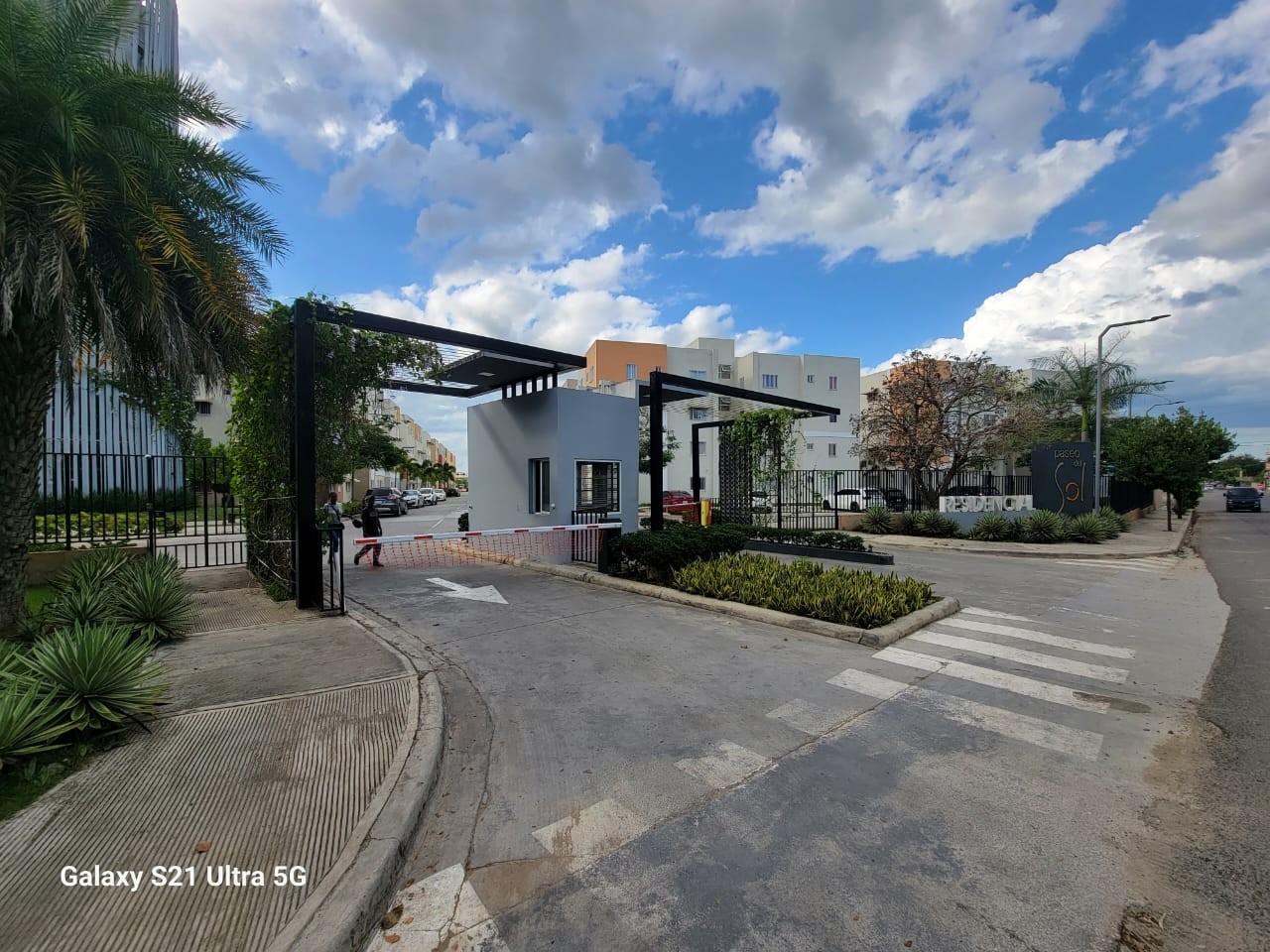 apartamentos - VENDO a Estrenar Tercer Piso En  Brisa Oriental Santo Domingo Este Residencial  2
