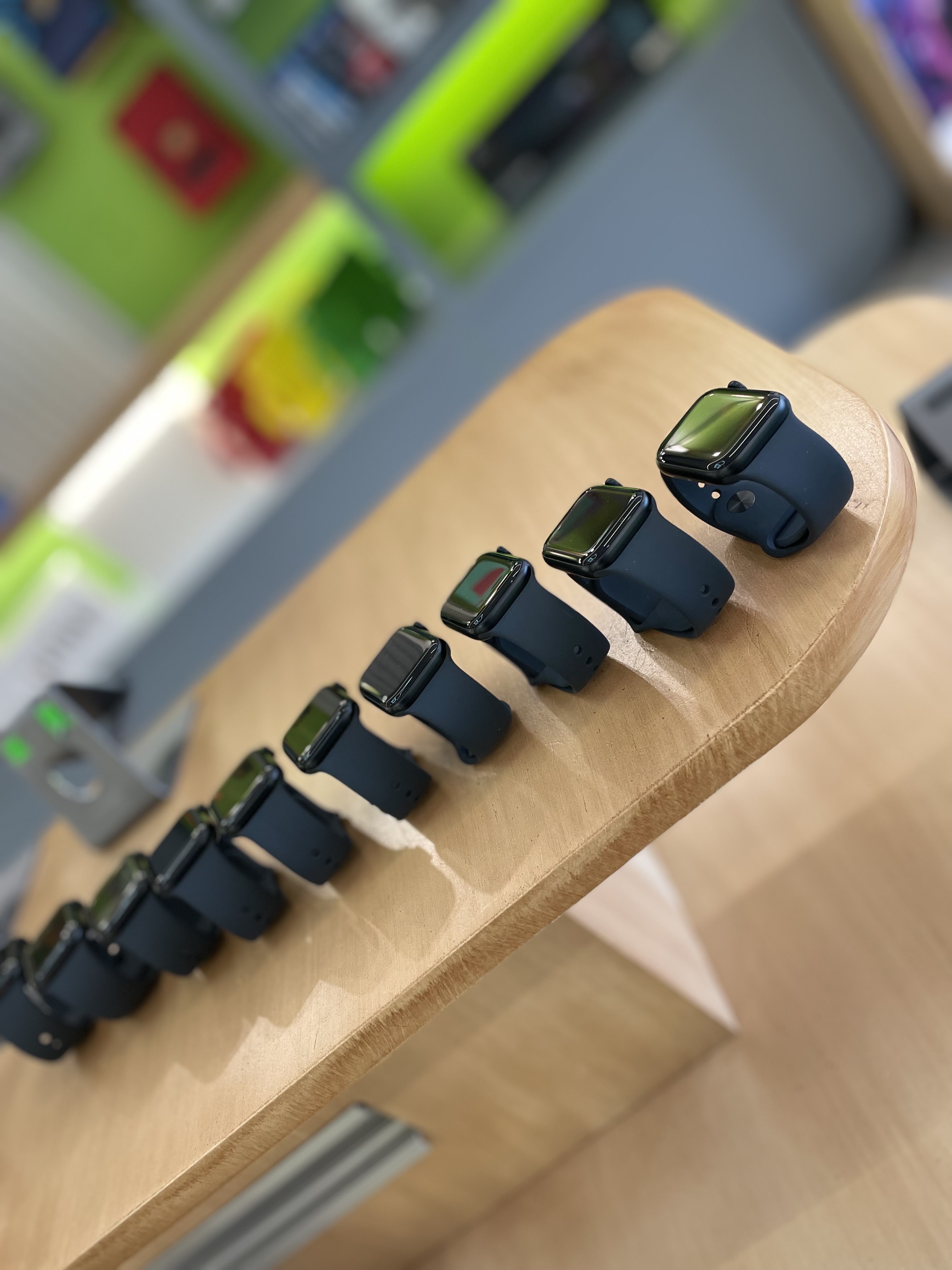 otros electronicos - APPLE WATCH SE 2da GENERACIÓN 40mmNUEVOSGARANTÍA INCLUIDA  5