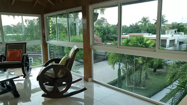casas - “Tu Palacio Moderno en Dajabón: 1,200 m² de Pura Elegancia” 2