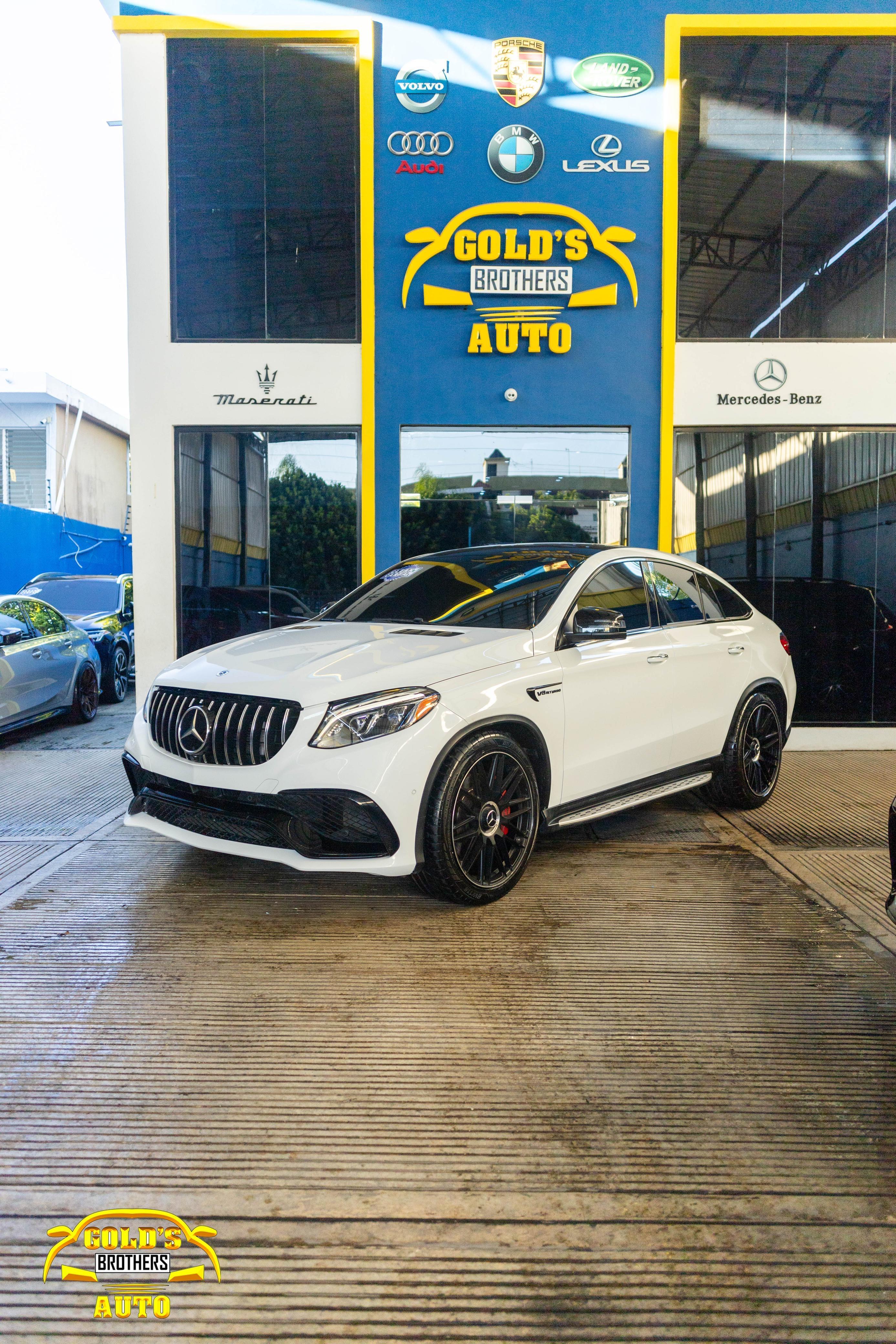 jeepetas y camionetas - Mercedes Benz GLE 63s AMG Coupe 2017 Clean Carfax