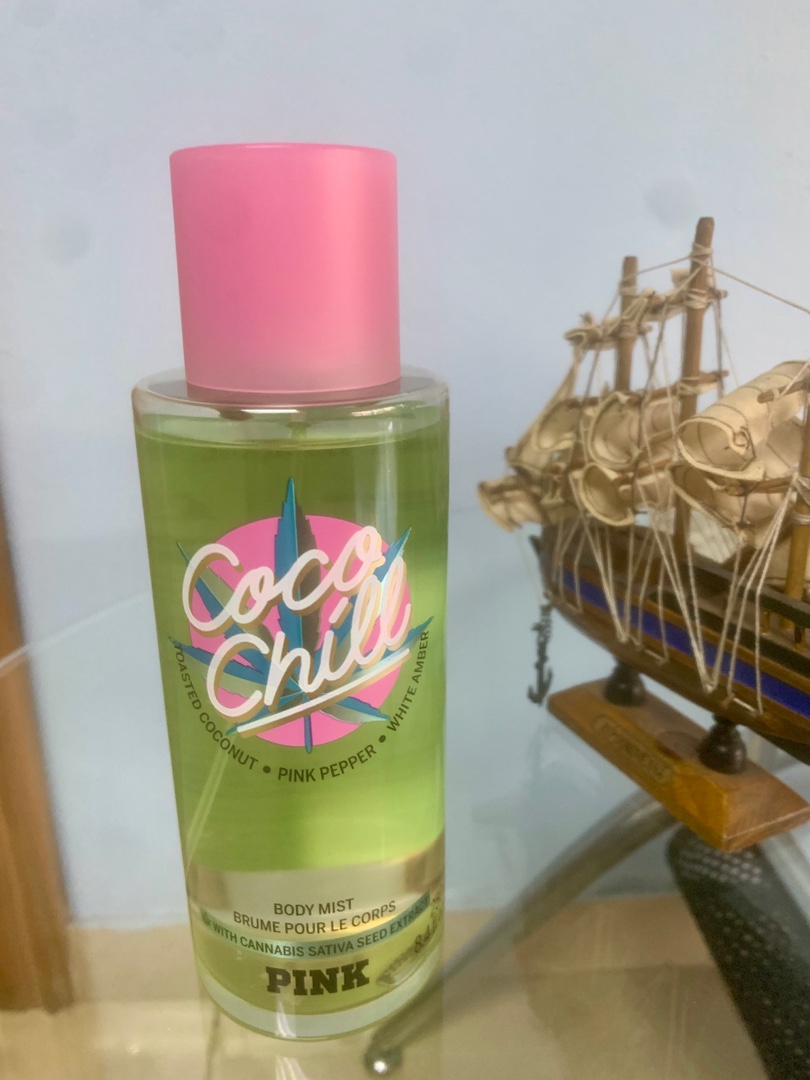 salud y belleza - Perfumes , splash , cremas y Scrubs victoria secret PINK ORIGINALES 