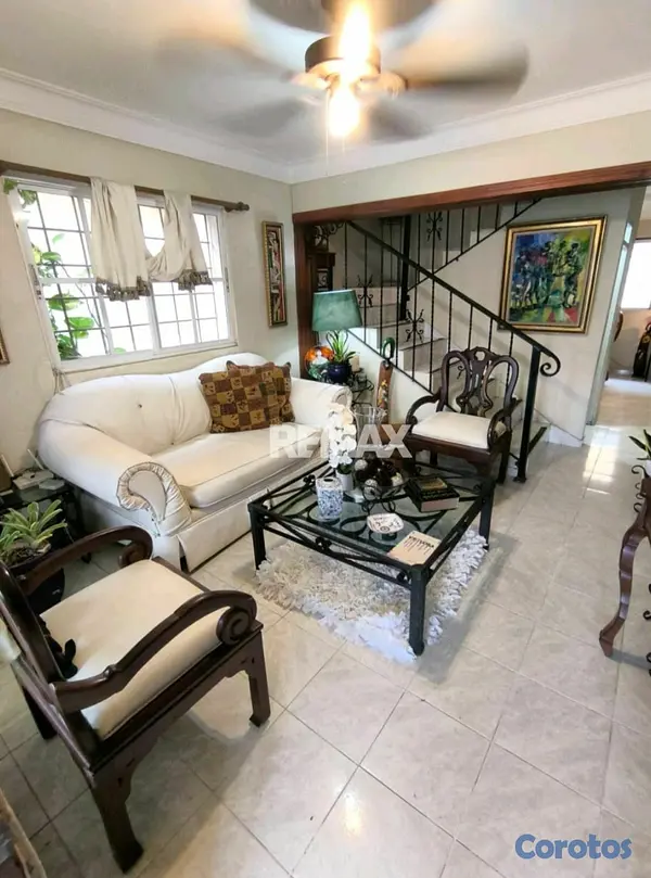 casas - en venta casa en reparto los 3 ojos 2
