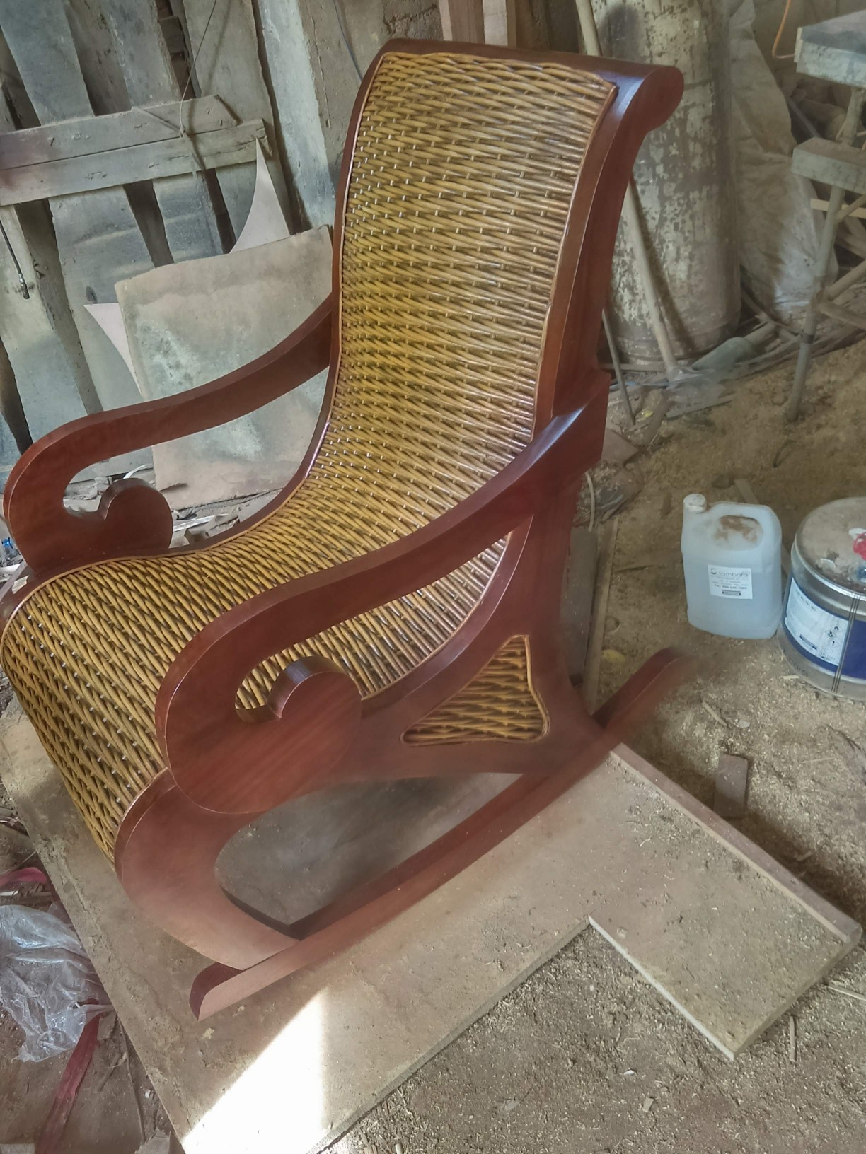 muebles y colchones - Muebles en mimbre rratan y caoba 1