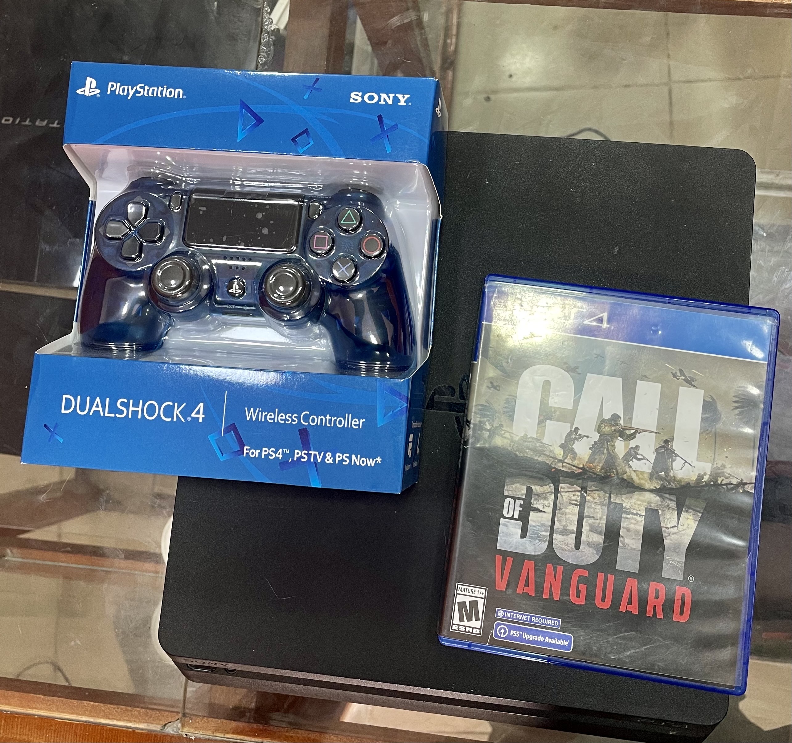 consolas y videojuegos - ps4 Slim y fat  0