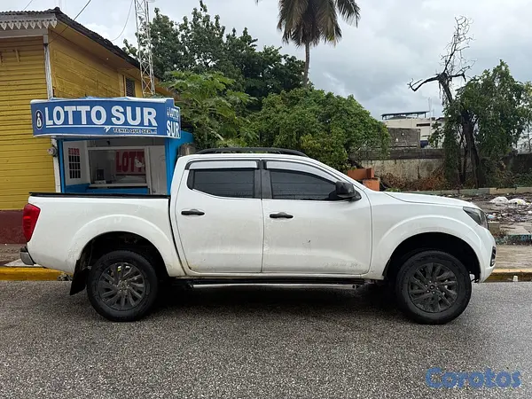 jeepetas y camionetas - Nissan Frontier  3