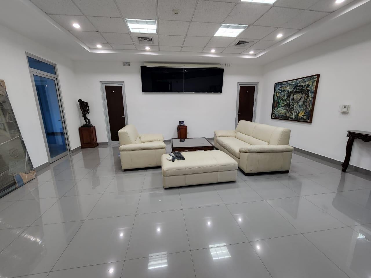 oficinas y locales comerciales - Local Comercial en Alquiler Renacimiento