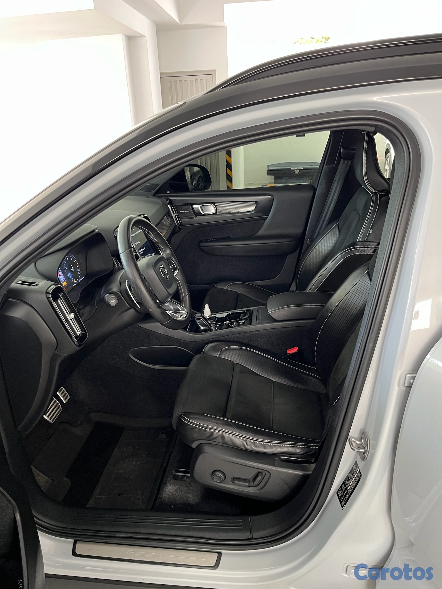 jeepetas y camionetas - Vendo Volvo XC40 T5 R-DESING 2020 1