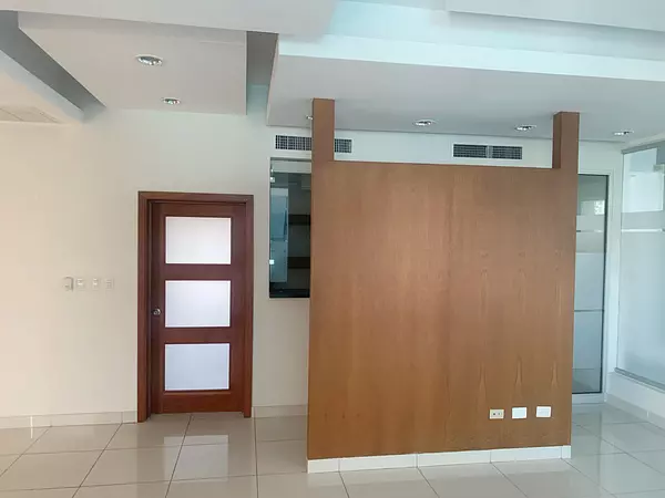oficinas y locales comerciales - Local corporativo y comercial  2