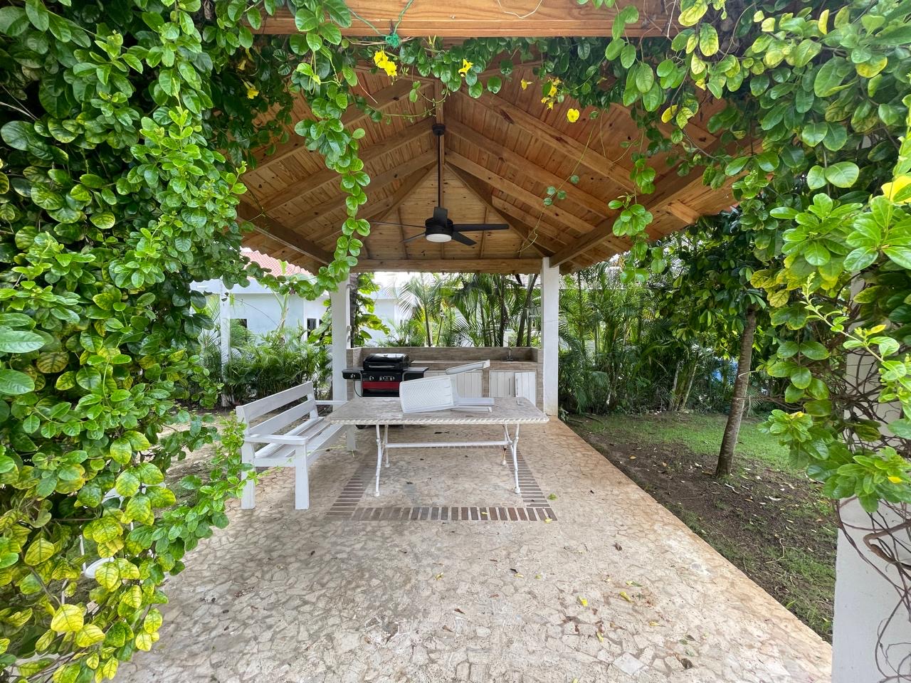 casas vacacionales y villas - Vendo Villa Juan dolió metro 4 hab con baño piscin 3