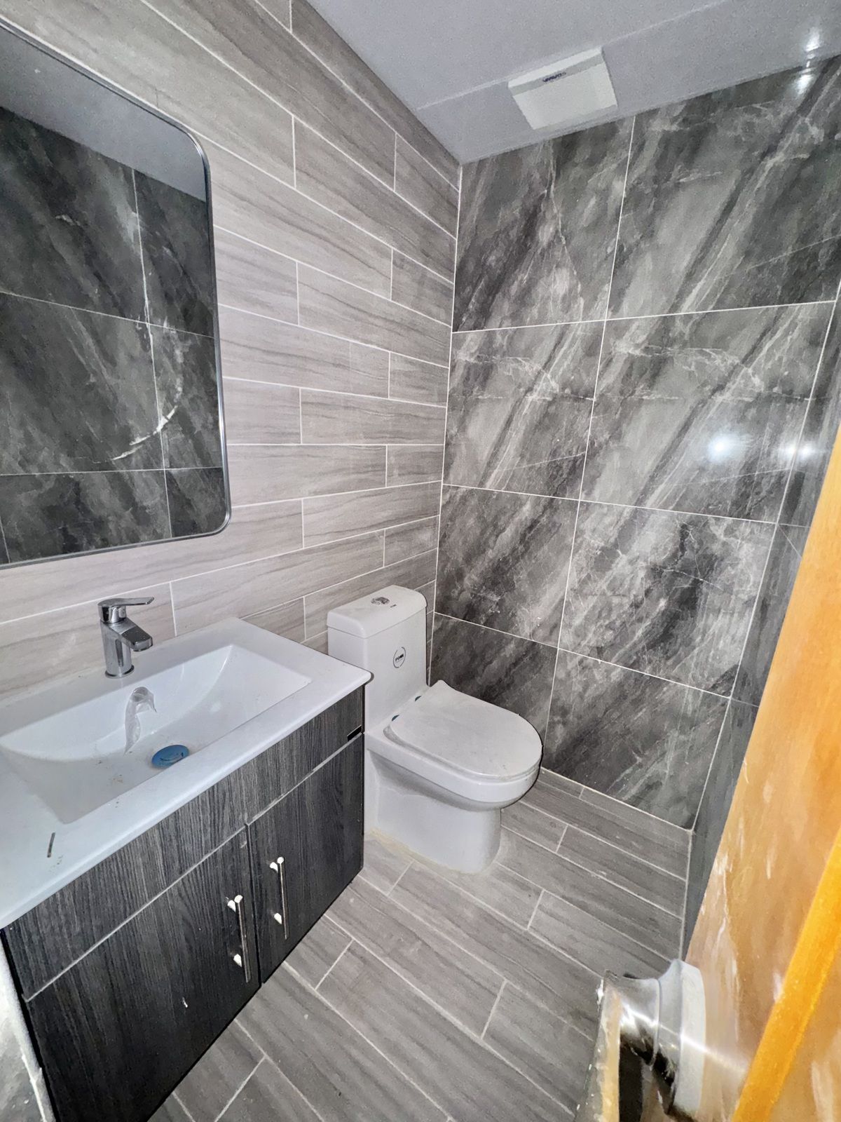 apartamentos - VENDO APARTAMENTO NUEVO EN LOS PRADOS WI 5